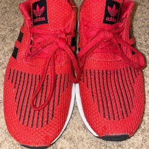Adidas unisex kids swift run c athletic sneakers red size 2 m